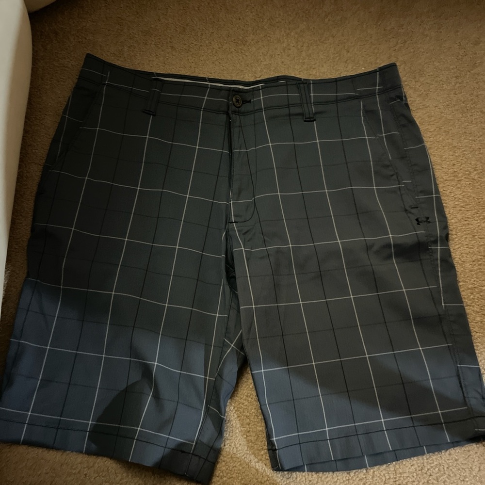Under Armour Men's Athletic Shorts - blue with White Grid